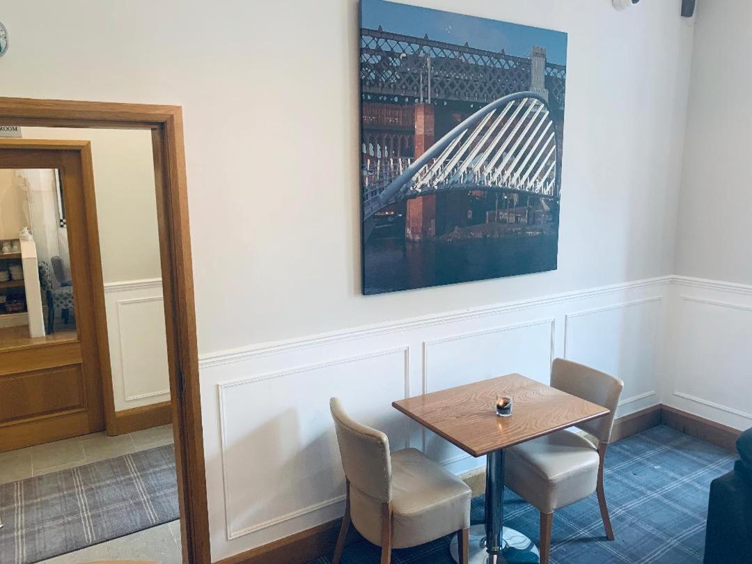 The Westlynne Hotel & Apartments Manchester Ngoại thất bức ảnh